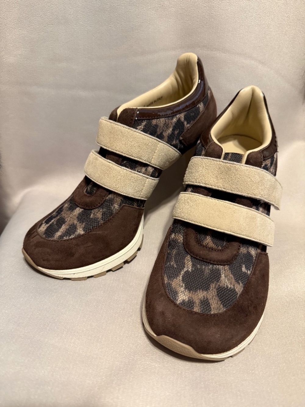 Sneex Women's Brown Leopard Print Suede